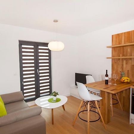 Apartments By The Sea Makarska - 19145 Экстерьер фото